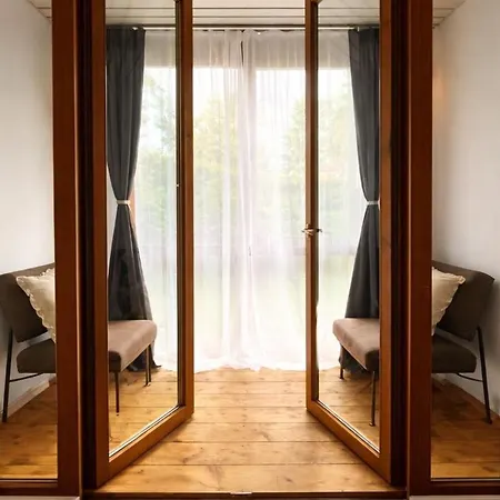 Апартаменти Quiet & Cozy